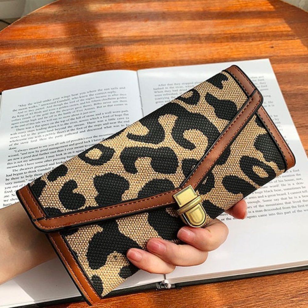 🖤 Long Leopard Print Wallet - Brown